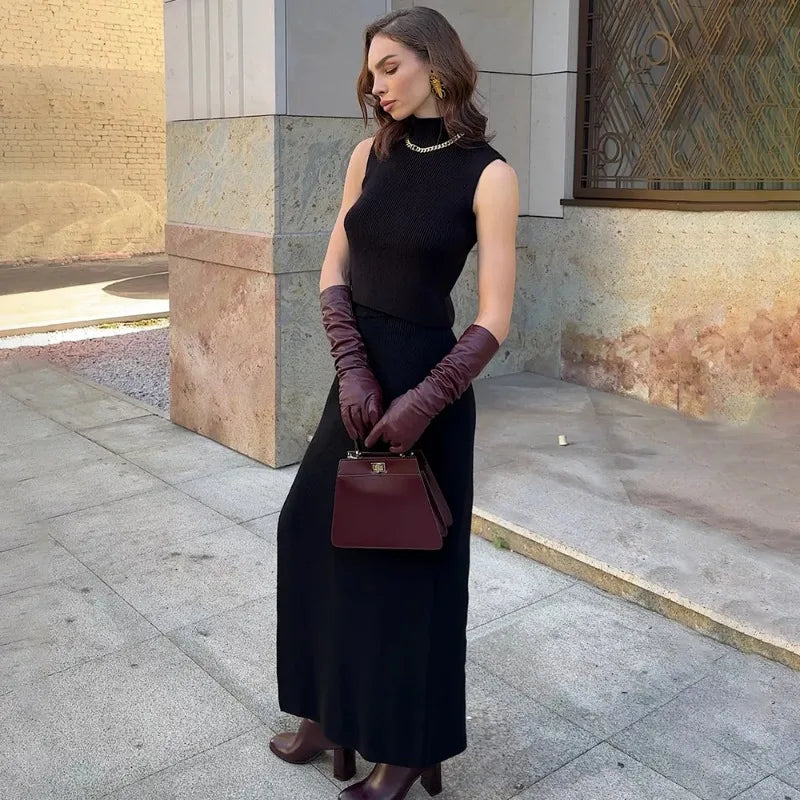 Conjunto Duas Peças de Saia Longa Colete Gola Alta