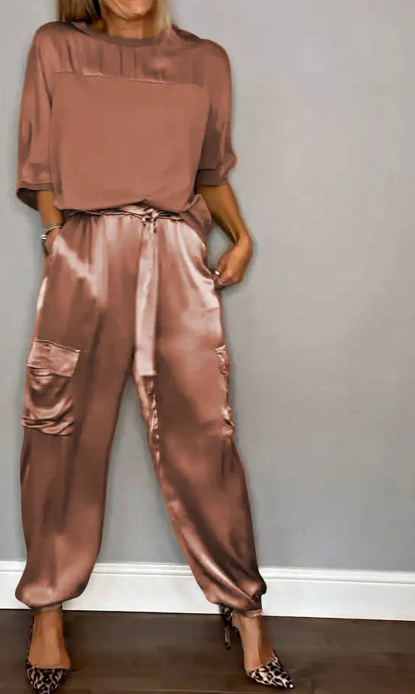 Conjunto de Top de Cetim Liso com Mangas 3/4 e Calça Feminina