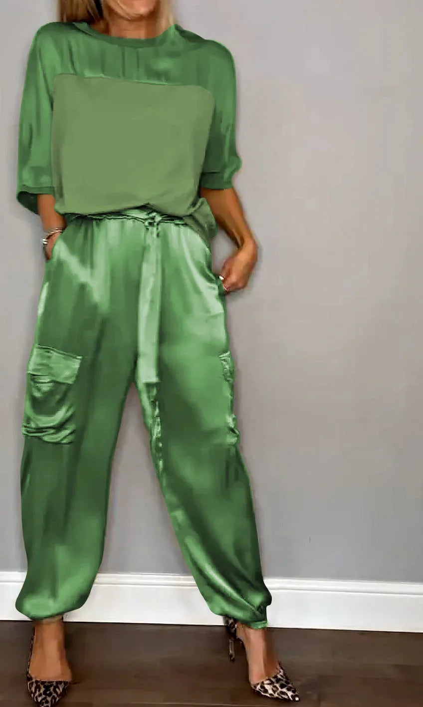 Conjunto de Top de Cetim Liso com Mangas 3/4 e Calça Feminina
